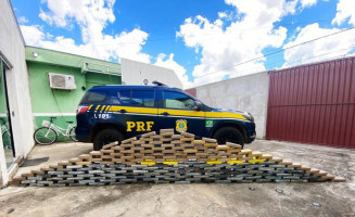 Polícia apreende 104,8 Kg de cloridrato de cocaína e 82,2 Kg de pasta base