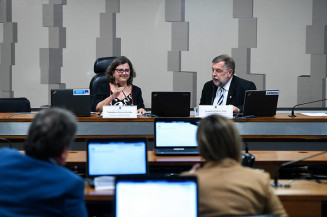 Subcomissão do Ensino Médio vota plano de trabalho