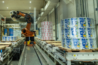 Percepção negativa da economia impacta confiança da indústria em abril