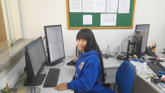 Jovem de etnia Guarani-Kaiowá é a primeira estudante indígena de ensino médio a estagiar no MPMS