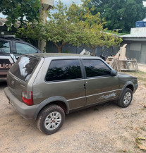 Mulher é presa após bater e sequestrar amante do marido