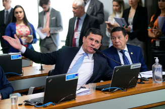 Condenados por crimes dolosos podem ter coleta obrigatória de DNA