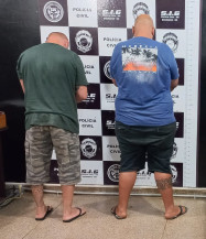Dupla é presa acusada de extorquir cigarreiro em Dourados