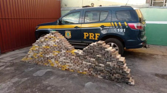 Polícia apreende caminhão com R$ 67 milhões em cocaína