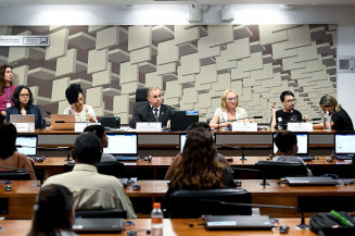 Política educacional deve favorecer inclusão de aluno com deficiência
