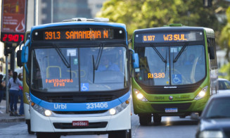 Serviços crescem 0,9% de fevereiro para março