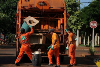 Cresce acidentes com coletores por materiais cortantes descartados de forma imprópria em Dourados