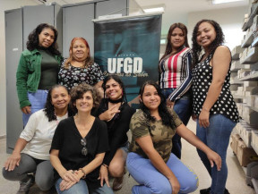 Projeto oferece práticas de leitura e escrita para funcionários terceirizados da UFGD