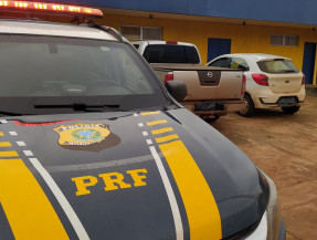 Trio rouba Fiat Toro e mantém dono em cativeiro até levar carro ao Paraguai