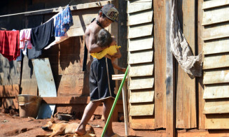62% das crianças Guarani vivem abaixo da linha de pobreza