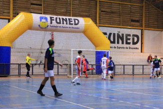 Elite Dourados e EM Araporã são campeões no futsal dos Jogos Escolares de Outono