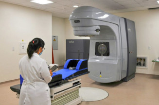 Comissão sobre o combate ao câncer debate acesso a radioterapia e radiocirurgia no País