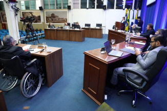 Treze projetos são aprovados na 19ª sessão da Câmara