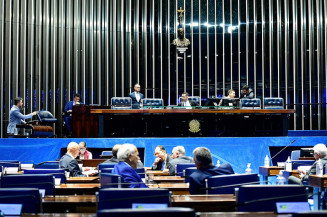 Adolescentes poderão cumprir medidas socioeducativas em seu próprio país