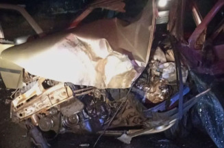 Colisão entre carro e caminhão resulta em morte na fronteira