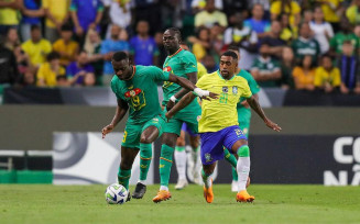 Brasil joga mal e perde para Senagal por 4 a 2