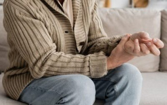 Lei institui abril como Mês da Conscientização da Doença de Parkinson