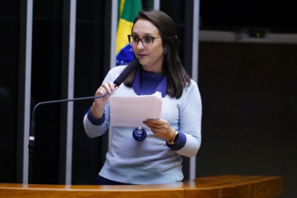 Projeto de lei tipifica e pune o crime de estupro virtual
