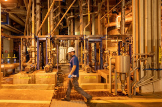 Emprego na indústria perde tração em 2023 e cai em maio