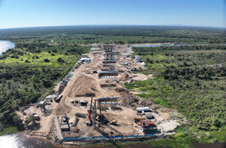 Obra da ponte da Rota Bioceânica avança no Brasil e Paraguai