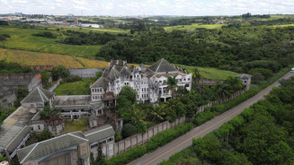 Castelo de José Rico é colocado á venda por metade do preços após encalhar em leilão