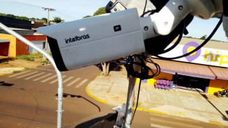 Dourados vai ter videomonitoramento em 23 semáforos até o final do mês