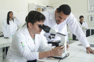 MEC recompõe orçamento e retoma investimentos