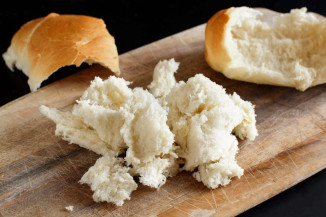 Homem engasga com pão e morre na Capital