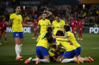 Com show de Ary Borges, Brasil faz 4 a 0 no Panamá em estreia na Copa