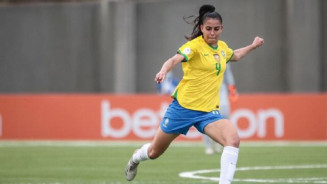 Copa do Mundo: Lauren afirma que espera confronto duro com a França
