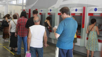 Prefeitura antecipa folha e paga servidores nesta sexta-feira