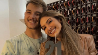 Patrícia Poeta comemora 21 anos do filho com foto rara