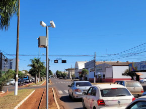 Câmeras em semáforos estão em fase de instalação e sem prazo para funcionar