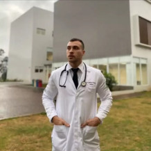 Médico encontrado morto era filho único e corpo será transladado para o RS