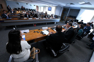 Projeto das fake news vai combater desinformação
