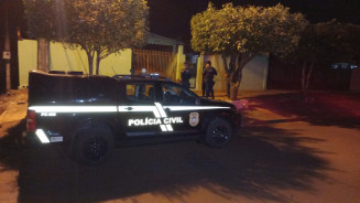 Mulher é encontrada morta com sinais de golpes de faca em quitinete