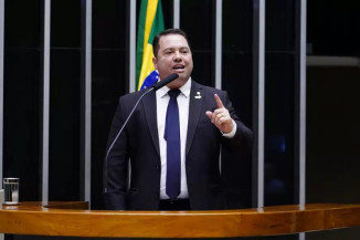 Deputado apresenta projeto para suspender homologação de terras invadidas