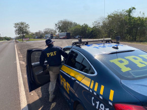 Polícia interrompe viagem de ônibus irregulares com 110 passageiros em MS