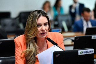 Restrição a conteúdos sobre automedicação na internet avança na CCJ