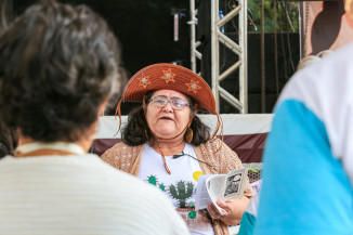 Declamação da literatura de cordel leva a festival histórias e crendices de Mato Grosso do Sul