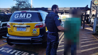 Pai é preso acusado de estuprar a filha de 8 anos