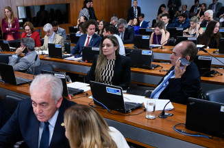 Vai à Câmara projeto que coíbe publicações com incentivo à automedicação