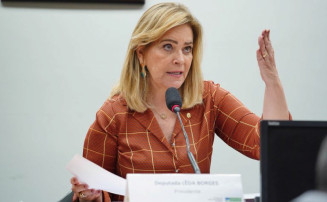 Comissão aprova proposta que prevê diploma em formato acessível para alunos com deficiência visual
