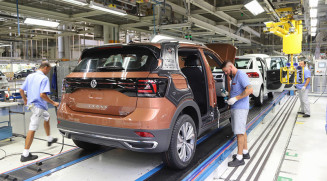Produção industrial tem perda de ritmo e recua 0,6% em julho