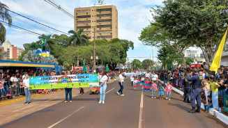 Desfile de 7 de setembro leva multidão às ruas de Dourados
