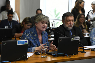 SUS deve cobrir cirurgia reparadora dos seios em qualquer situação
