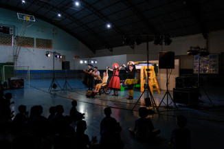 Mais de 600 crianças de Tacuru são impactadas com peça teatral Zum Zum Zum, da Fundação Sicredi