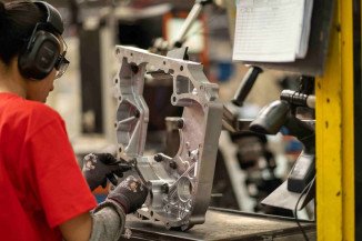 Produção da indústria subiu em agosto e emprego ficou estável