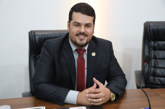 Daniel Junior pede bebedouro para praça Antônio João
