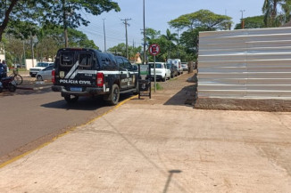 Vídeo: Assalto a relojoaria termina com dois mortos após troca de tiros com a polícia
